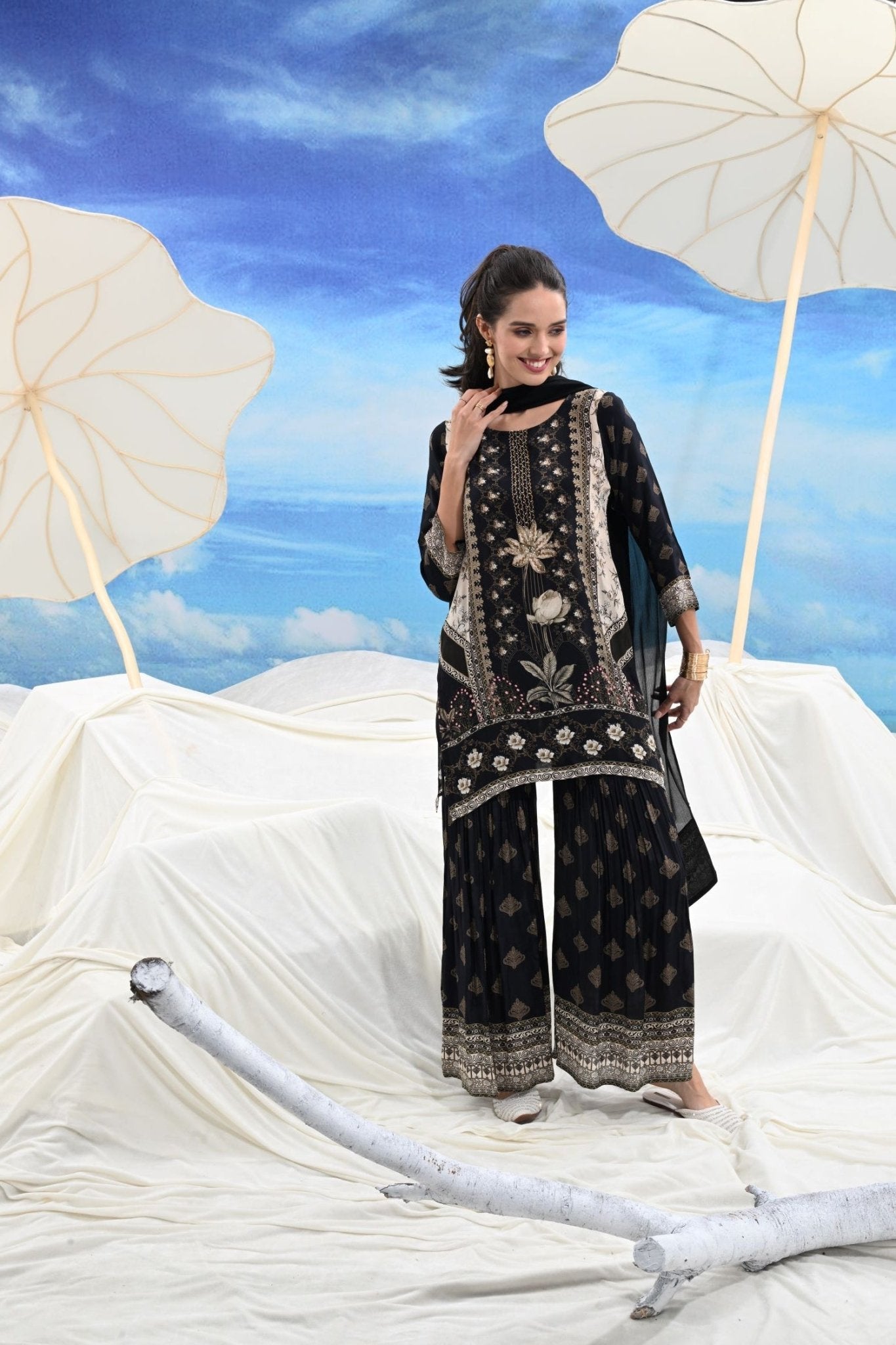 Crepe Pleated Sharara black three-piece - Freyaa USA & Canada