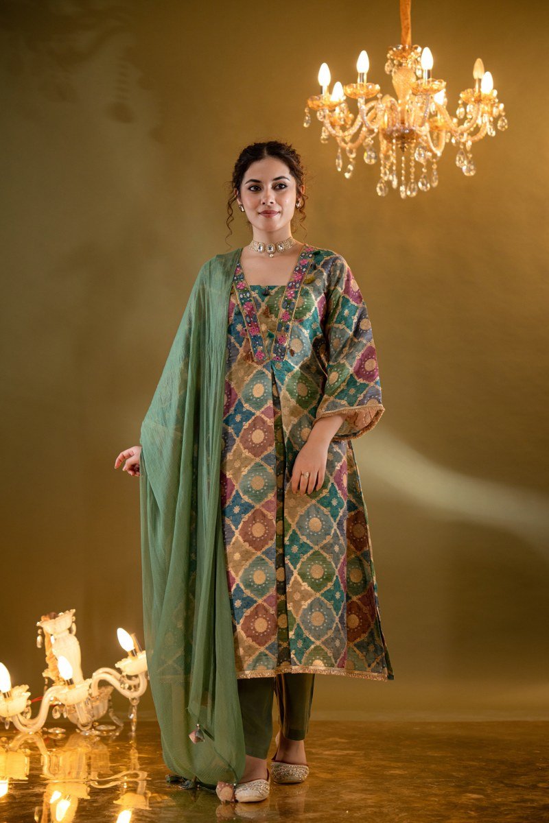 Multicolour Zari Silk Embroidered V-Neck Kurta Set - Freyaa USA & Canada