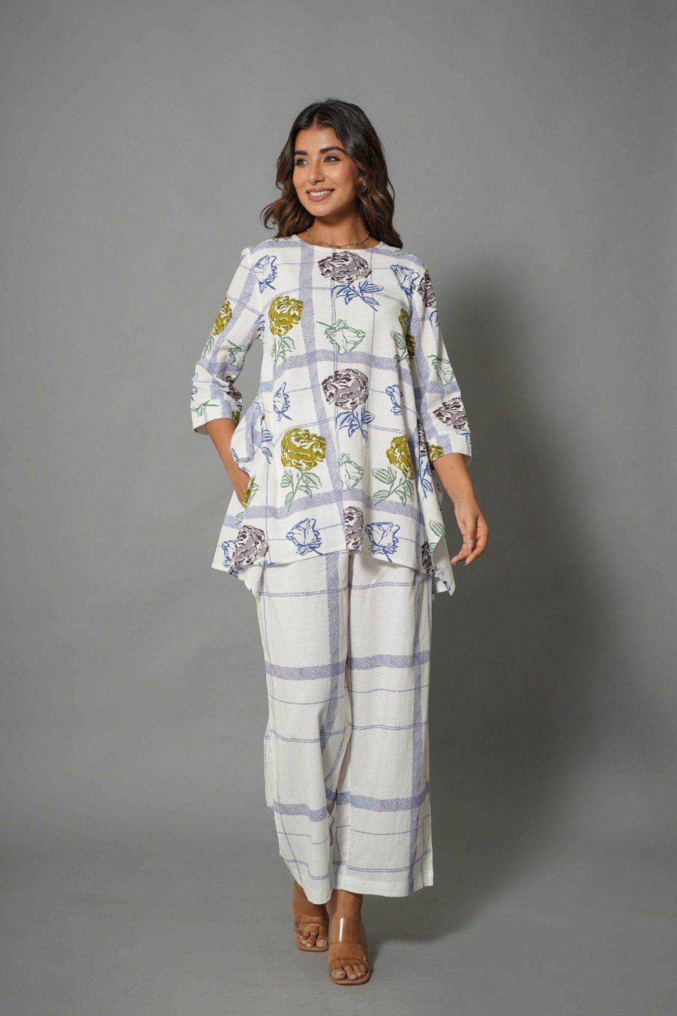 White Cord Set In Cotton With Flower Prints - Freyaa USA & Canada