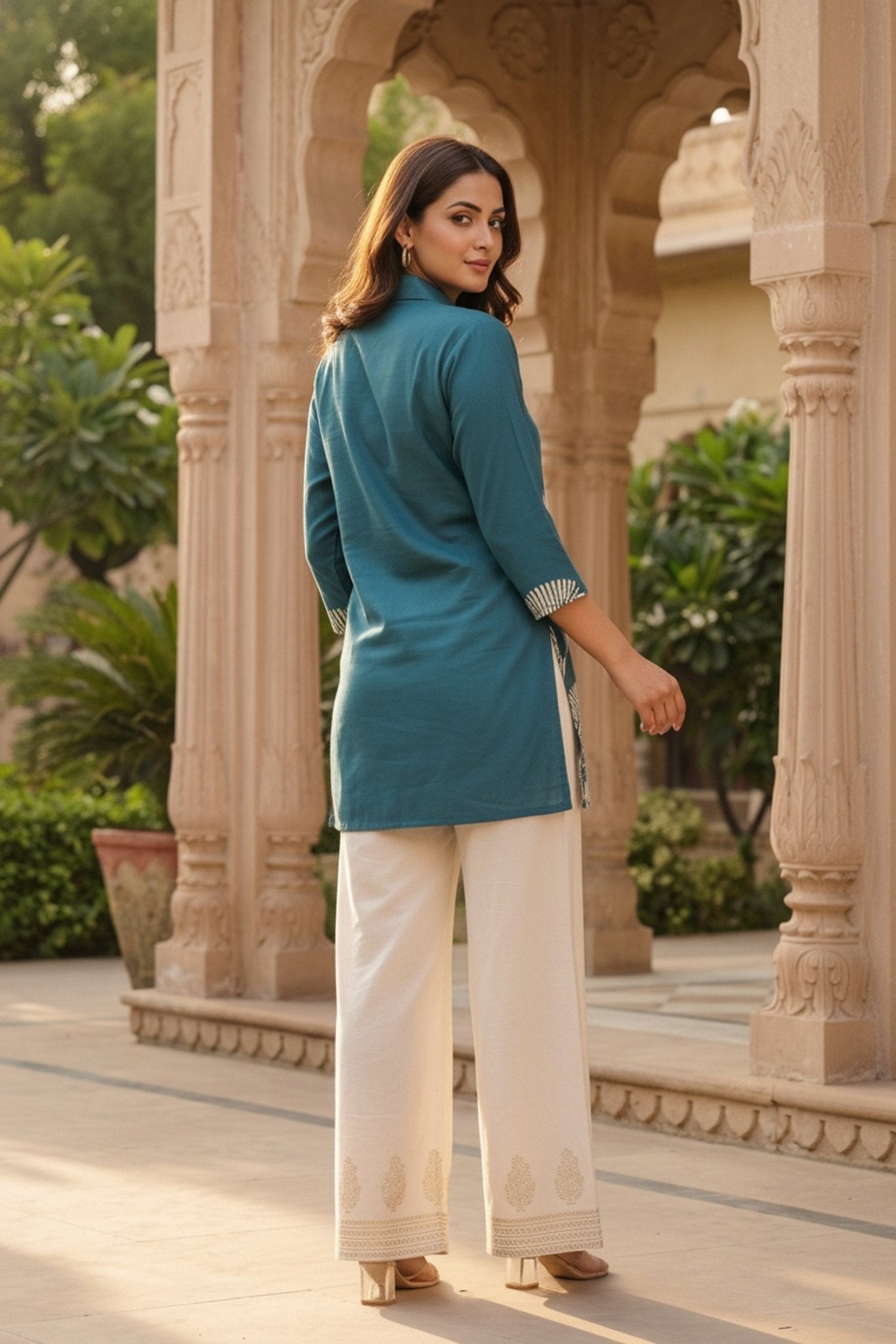 Abstract Leaf Motif Rama Top - Freyaa USA & Canada