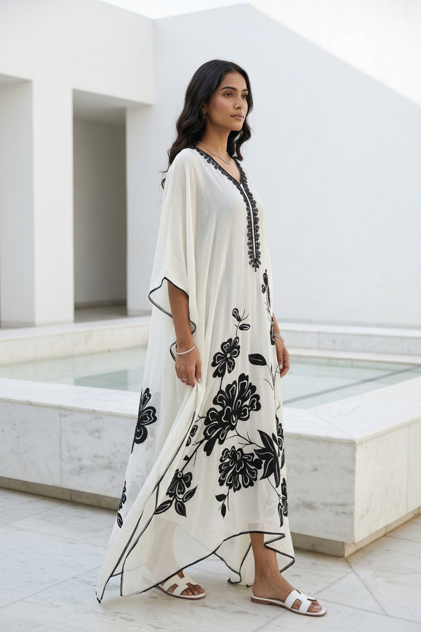 Elegant Grey Kaftan with Black Floral Pattern - Freyaa USA & Canada
