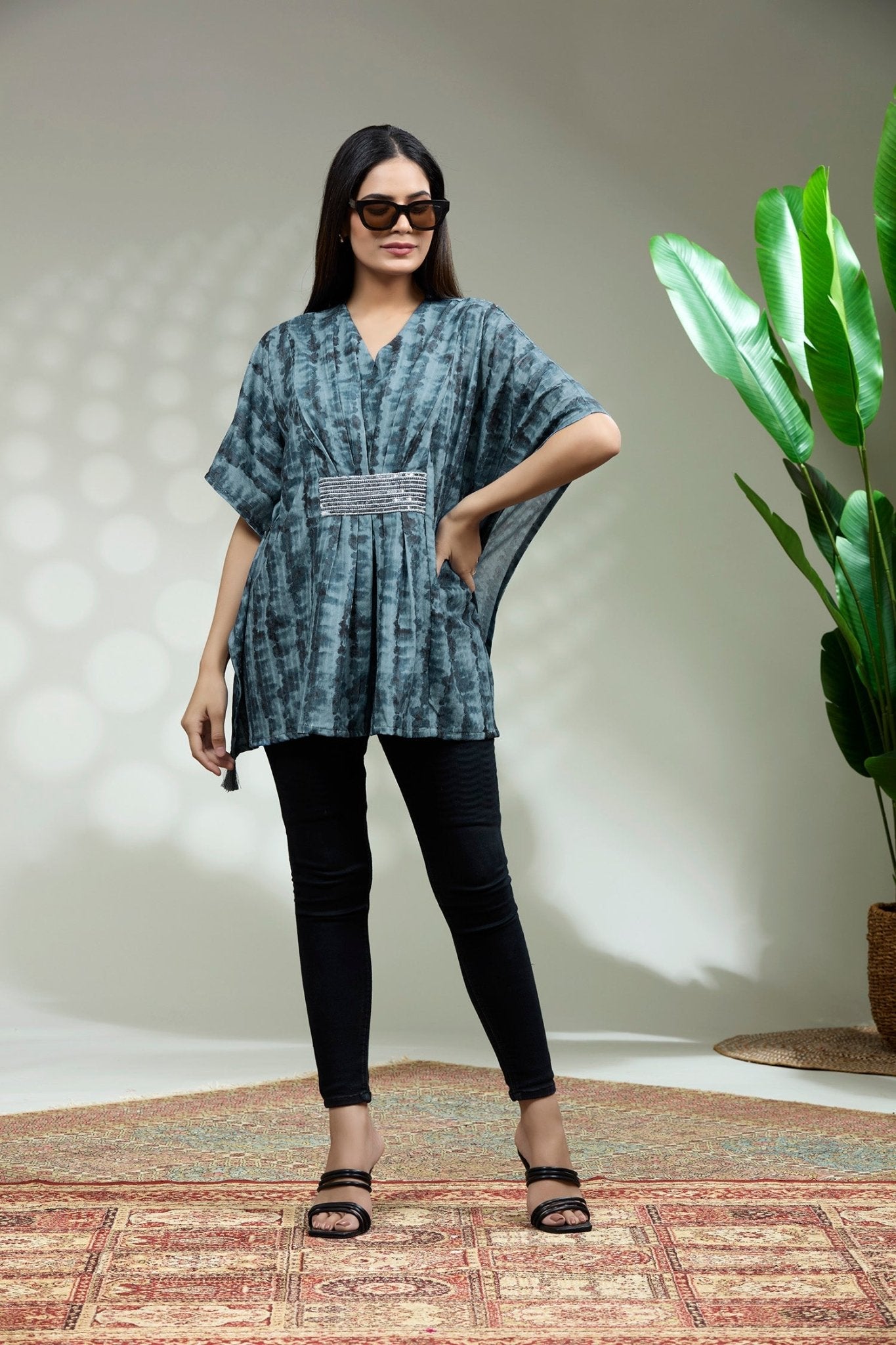 Trendy Tie Dye Kaftan with broach - Freyaa USA & Canada