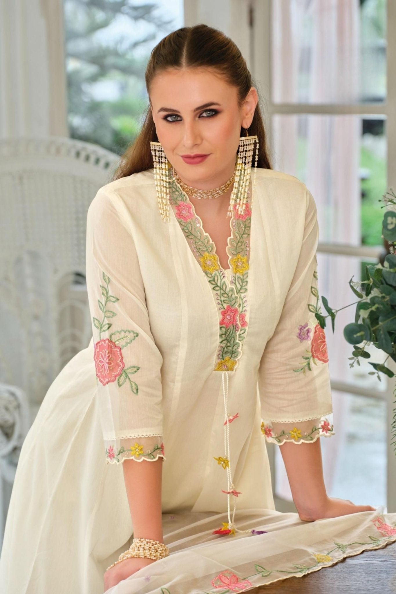 Elegant Off White Mul Chanderi Three Piece Suit Set - Freyaa USA & Canada
