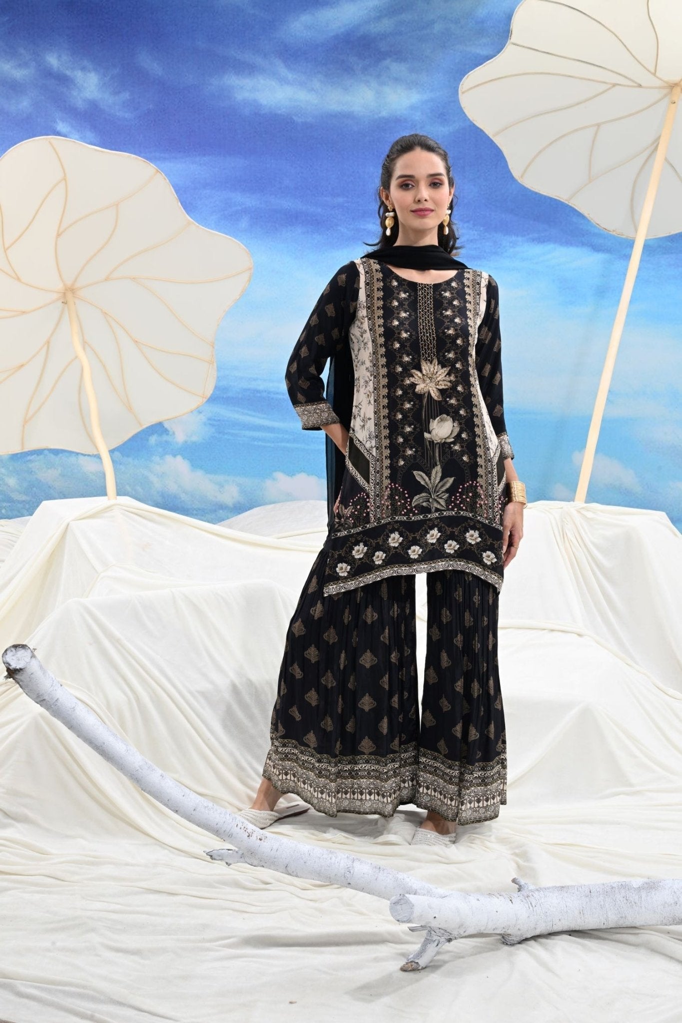 Crepe Pleated Sharara black three-piece - Freyaa USA & Canada