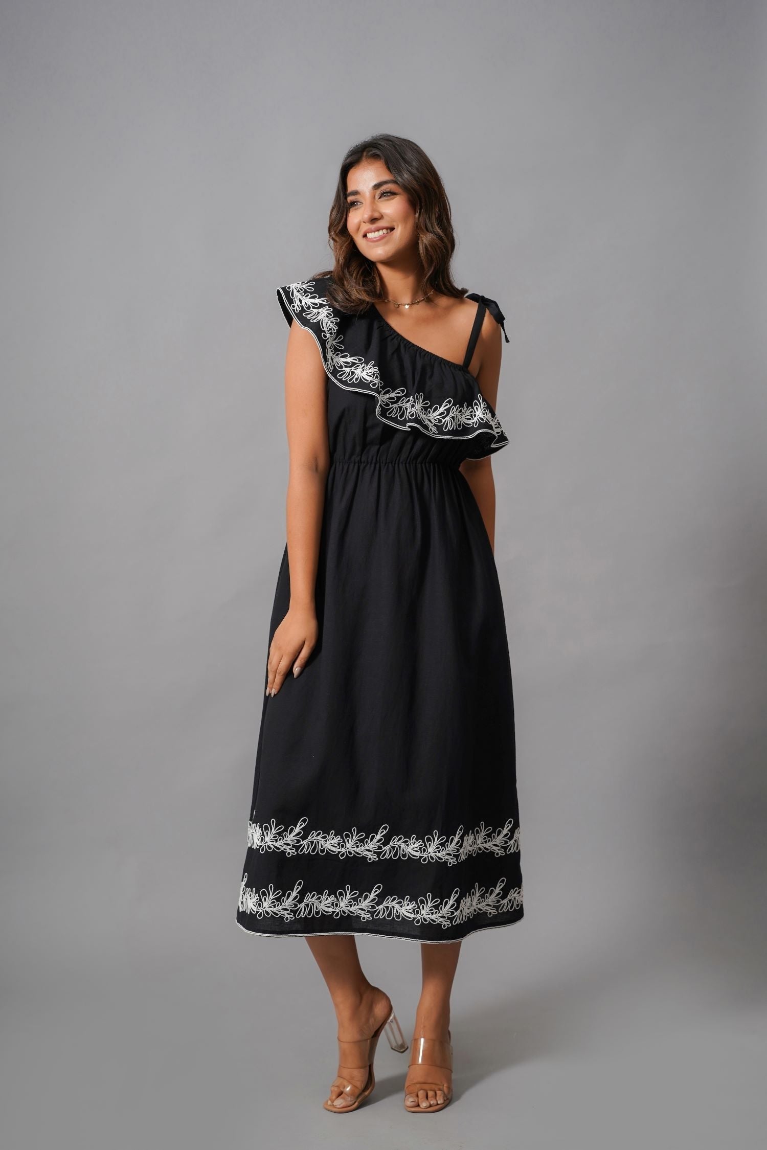 Chic Black Single-Strap Dress