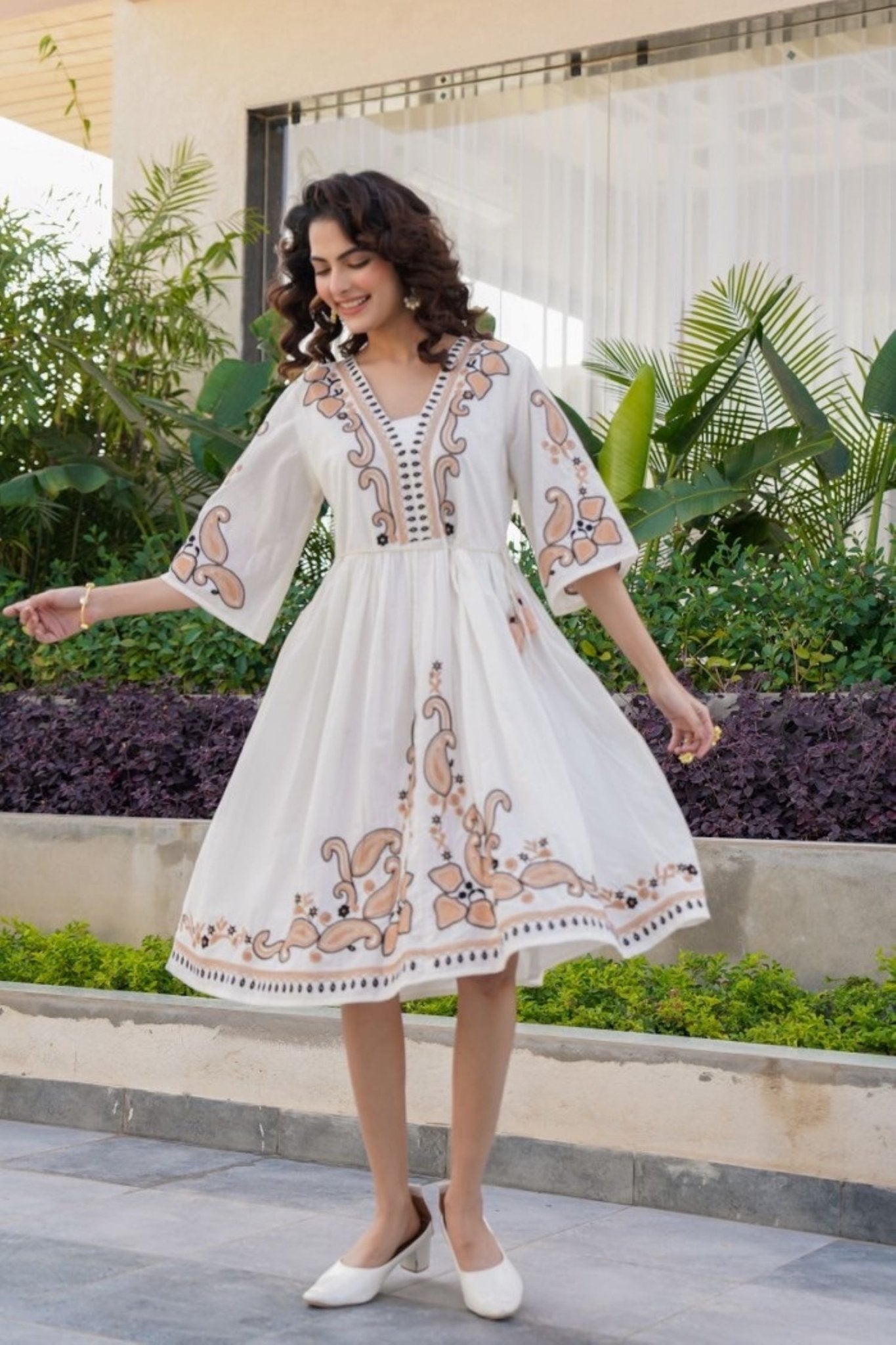 Freyaa Neckline Muse Off-White Embroidered Tunic - Freyaa USA & Canada