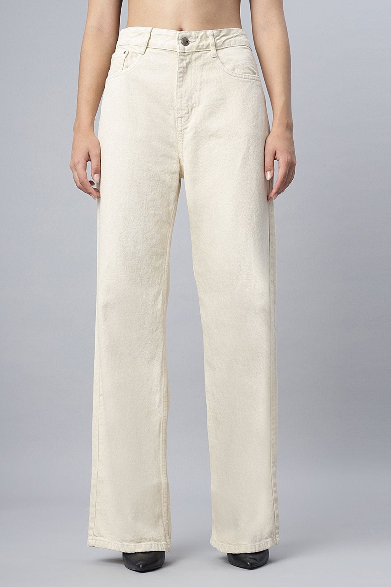 Straight-Leg Denim in Soft Cream - Freyaa USA & Canada
